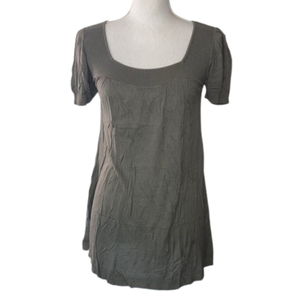 H&M Olive Green short sleeved women's knit top